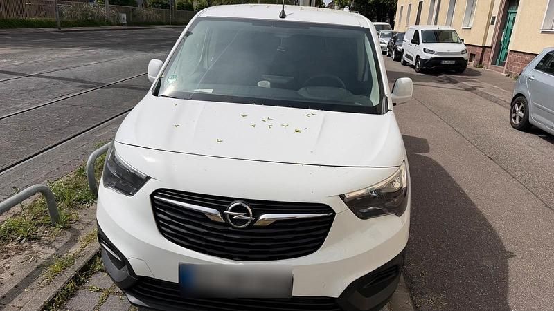 Second-hand Opel Combo 2019 Alb Monovolum