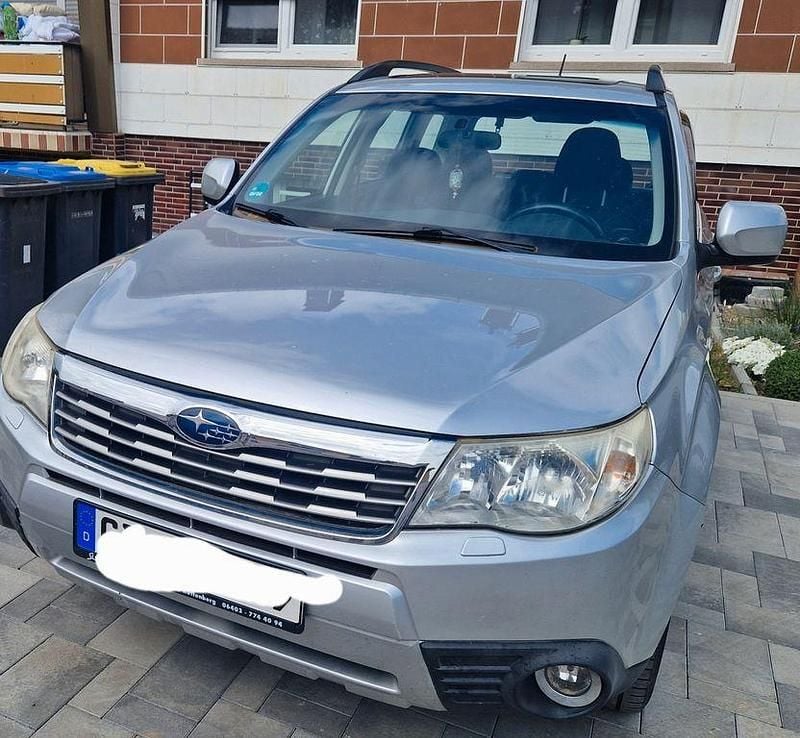 Silber Gebraucht 2008 Subaru Forester SUV | 3.399 € (Superpreis) - Bild 1/4