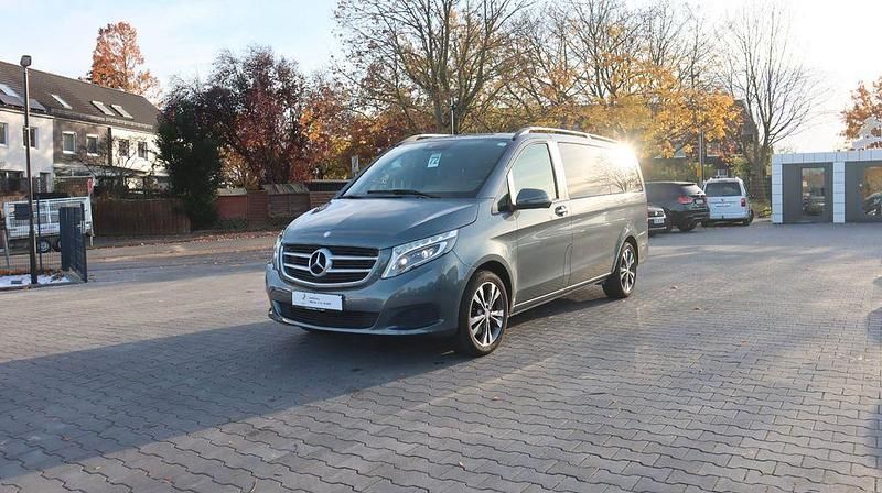Gebraucht Mercedes V220 185 PS (136 kW) 2017 Grau Van / Kleinbus