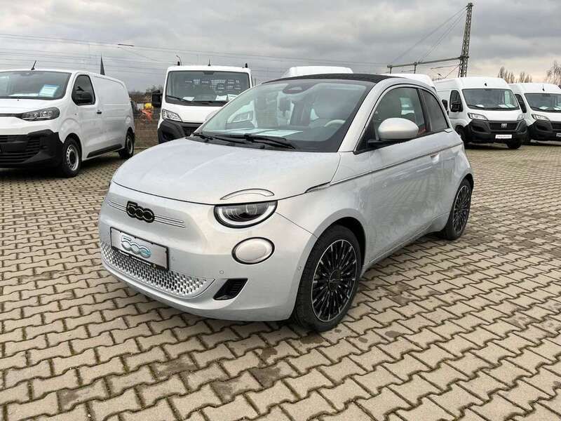 Capri himmelblau Neu 2025 Fiat 500e La Prima Cabrio | 37.740 € (Fairer Preis) - Bild 1/4