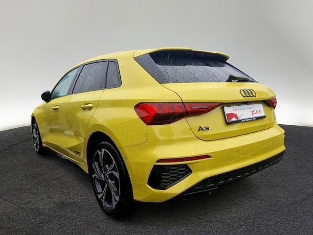 Gebraucht Audi A3 Sportback e-tron S-Line 245 PS (180 kW) 2023 Pythongelb metallic Kleinwagen