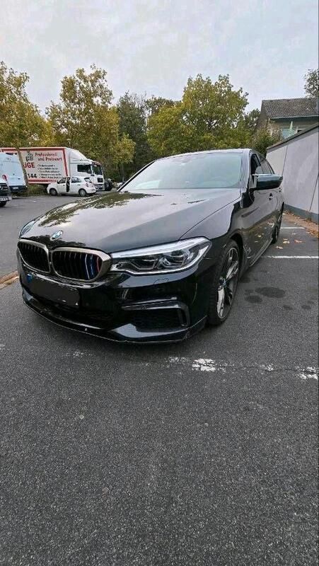 Schwarz Gebraucht 2017 BMW M550 Shadowline Limousine | 32.500 € - Bild 1/4