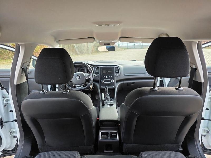 Gebraucht Renault Mégane IV 132 PS (97 kW) 2017 Weiß Kombi