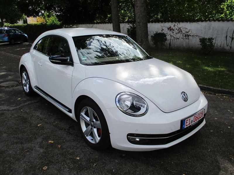 Candyweiss Gebraucht 2012 VW Beetle Sport Kleinwagen | 11.900 € (Fairer Preis) - Bild 1/4