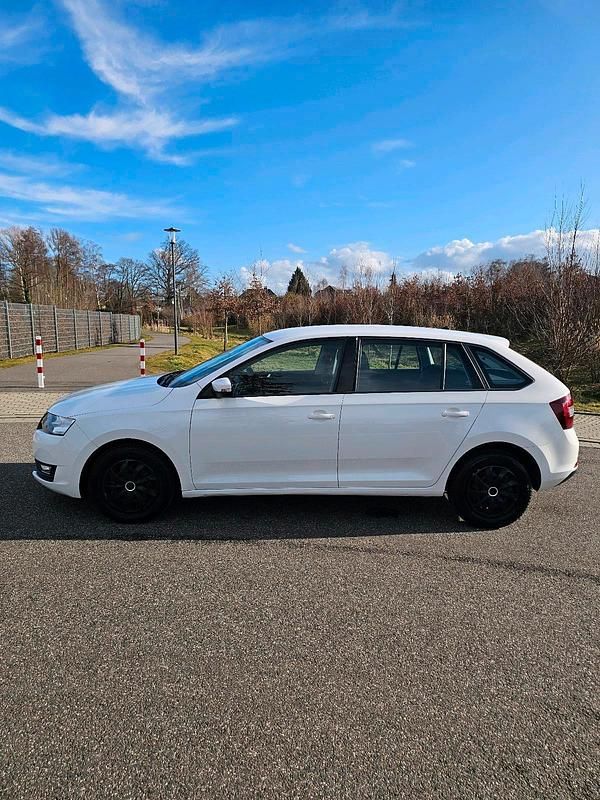 Gebraucht Skoda Rapid Active 95 PS (69 kW) 2018 Kleinwagen