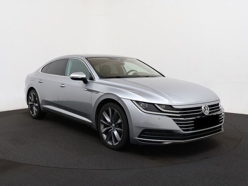 Pyrit silber metallic Gebraucht 2020 VW Arteon Elegance Limousine | 17.900 € (Guter Preis) - Bild 1/4
