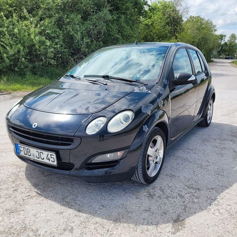Schwarz Gebraucht 2005 Smart ForFour Passion Limousine | 1.800 € (Fairer Preis) - Bild 1/4