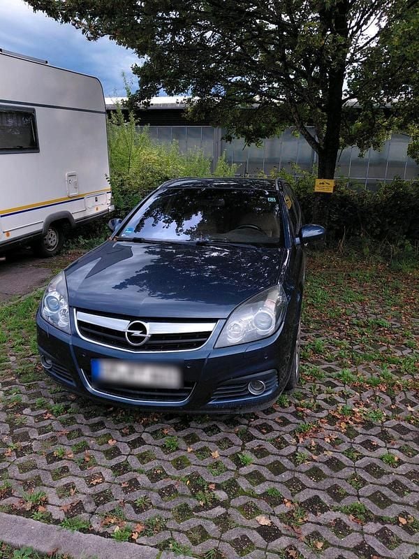 Violett Gebraucht 2007 Opel Signum Cosmo Kombi | 1.400 € (Guter Preis) - Bild 1/4