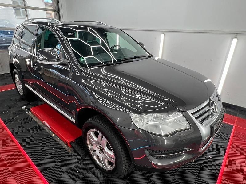 Schwarz Gebraucht 2008 VW Touareg R-line SUV | 6.850 € (Fairer Preis) - Bild 1/4
