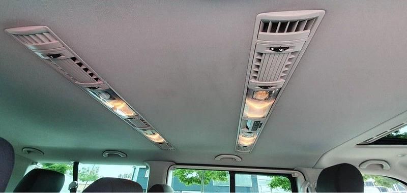 Gebraucht VW T5 Comfortline 179 PS (131 kW) 2013 Blau Van