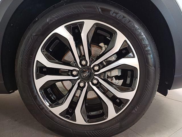 Gebraucht Ford Puma Titanium 125 PS (91 kW) 2024 Weiß SUV