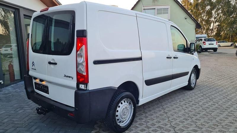 Gebraucht Citroën Jumpy 128 PS (94 kW) 2013 Weiß Van / Kleinbus