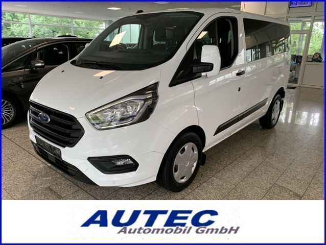 Weiss Gebraucht 2019 Ford Transit Custom Kombi | 23.977 € (Etwas zu teuer) - Bild 1/4