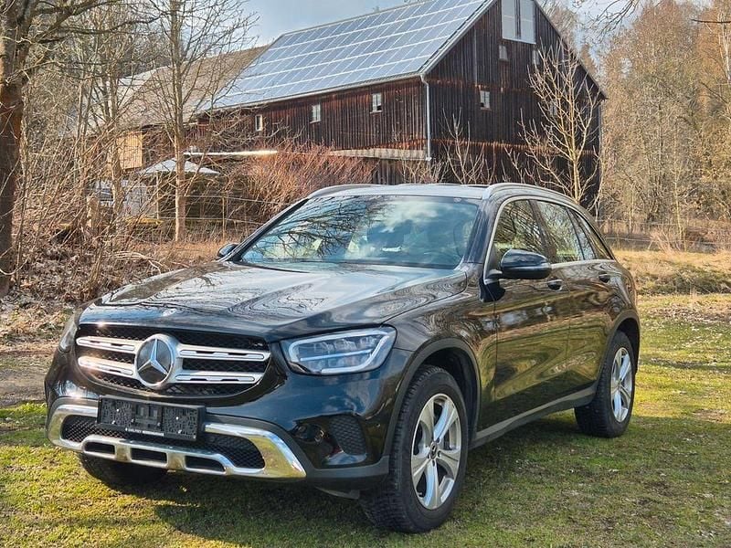 Gebraucht Mercedes GLC200 211 PS (155 kW) 2019 Schwarz SUV