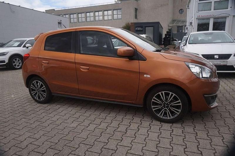 Orange Gebraucht 2019 Mitsubishi Space Star Edition Kleinwagen | 9.950 € (Fairer Preis) - Bild 1/4