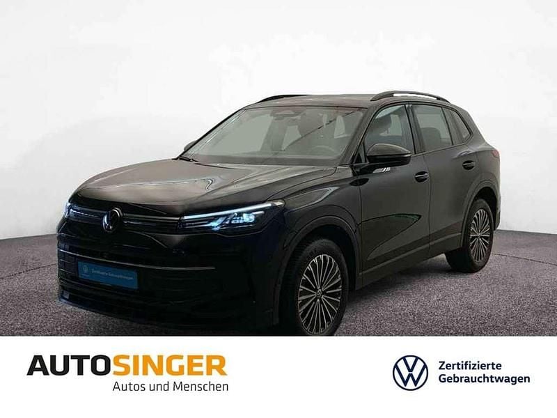 Deep black perleffekt Gebraucht 2024 VW Tiguan Life SUV | 42.620 € (Fairer Preis) - Bild 1/3