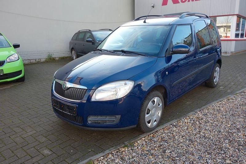 Blau Gebraucht 2010 Skoda Roomster Plus Edition Van / Kleinbus | 5.289 € (Fairer Preis) - Bild 1/4