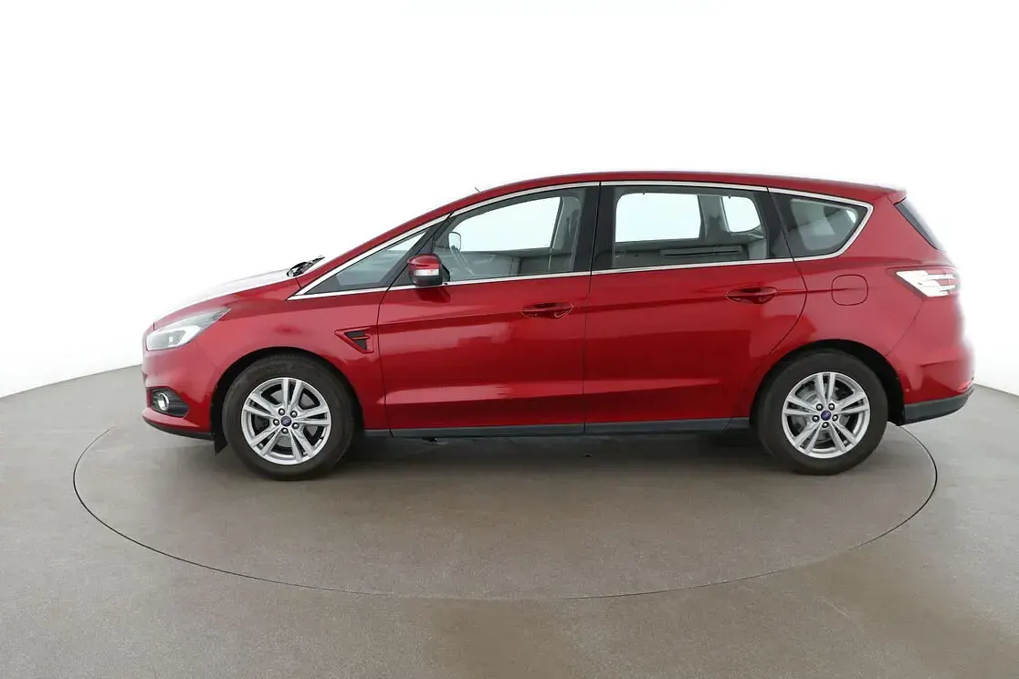 Gebraucht Ford S-MAX Titanium 180 PS (132 kW) 2018 Rot Van / Kleinbus