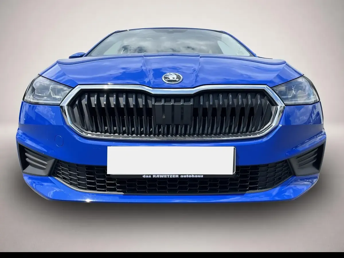 Gebraucht Skoda Fabia Tour 65 PS (47 kW) 2023 Manufacturer Kleinwagen
