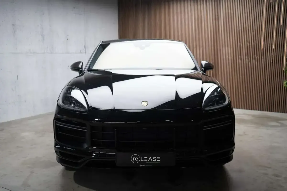 Gebraucht Porsche Cayenne Turbo GT 640 PS (470 kW) 2023 Schwarz SUV