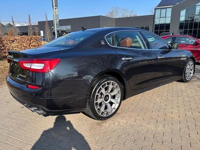 Gebraucht Maserati Quattroporte 275 PS (202 kW) 2014 Schwarz Limousine