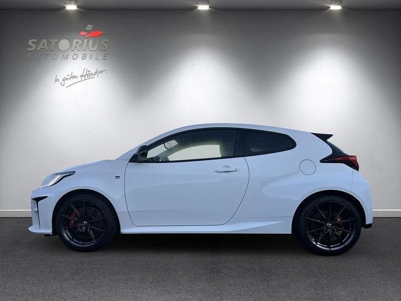 Gebraucht Toyota Yaris Basis 261 PS (191 kW) 2022 Weiß Kleinwagen