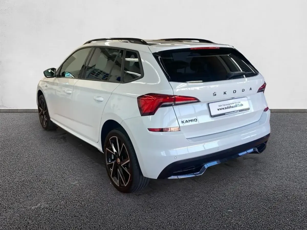 Gebraucht Skoda Kamiq Monte Carlo 150 PS (110 kW) 2023 Moonweiss metallic (weiß) SUV