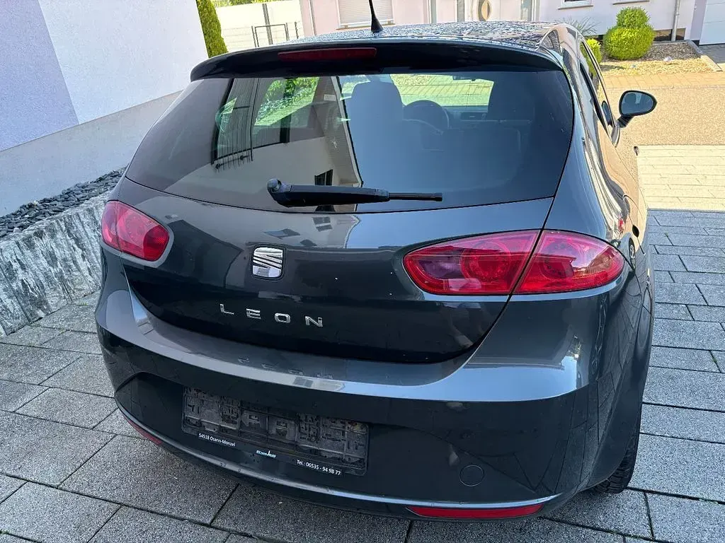Gebraucht Seat Leon Ecomotive 105 PS (77 kW) 2011 Grau Kleinwagen