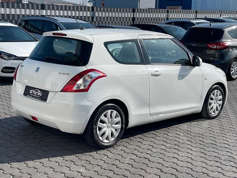 Gebraucht Suzuki Swift Sport 94 PS (69 kW) 2011 Weiß Kleinwagen