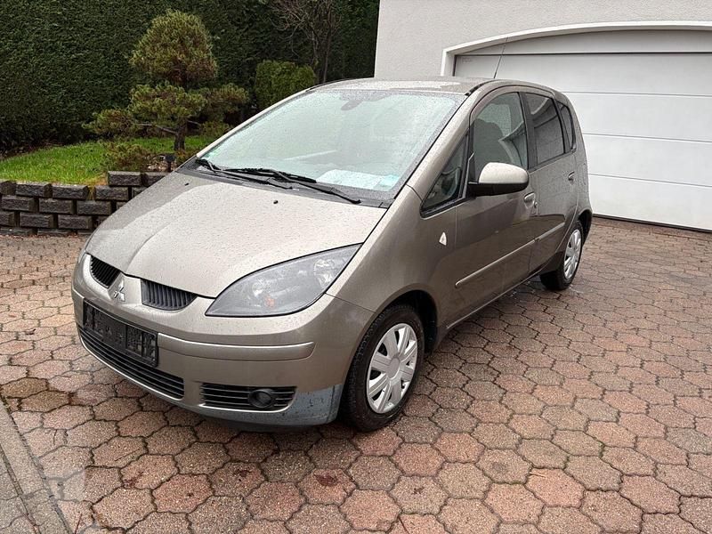 Grau Gebraucht 2008 Mitsubishi Colt Motion Kleinwagen | 4.450 € (Teuer) - Bild 1/4
