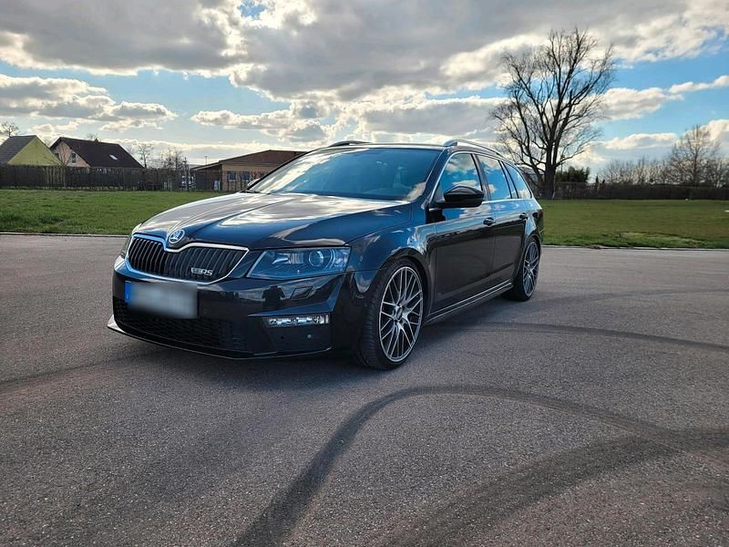 Gebraucht Skoda Octavia RS 184 PS (135 kW) 2014 Schwarz Kleinwagen
