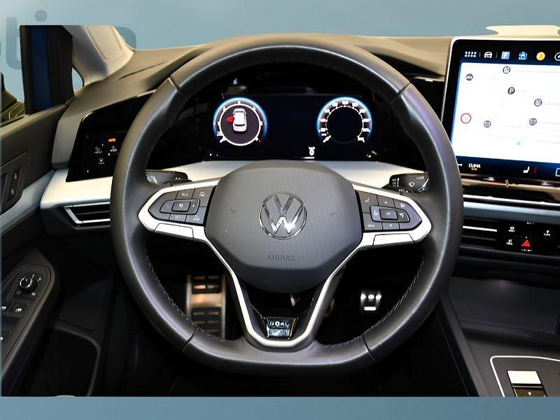 Gebraucht VW Golf VIII 150 PS (110 kW) 2025 Blau Kleinwagen