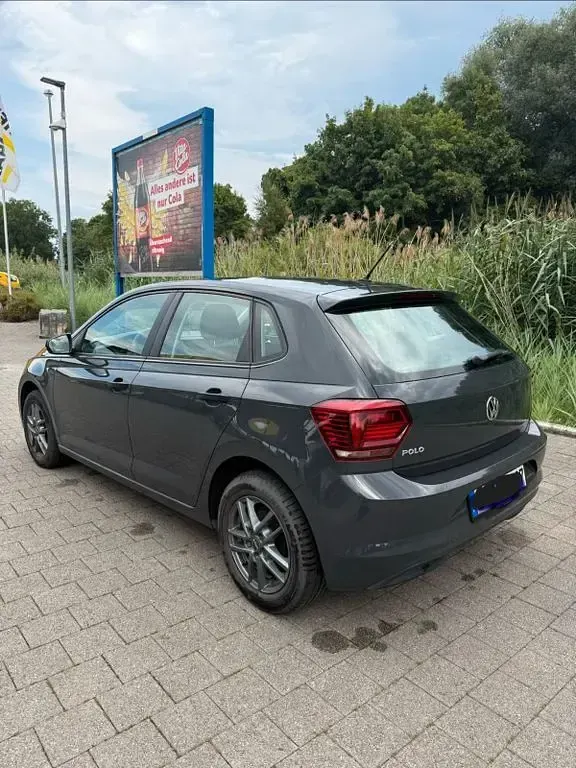 Gebraucht VW Polo IQ Drive 80 PS (58 kW) 2019 Grau Kleinwagen