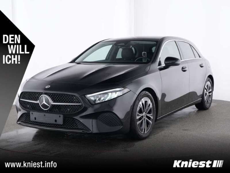 Schwarz Gebraucht 2023 Mercedes A180 Progressive Limousine | 27.290 € (Fairer Preis) - Bild 1/4