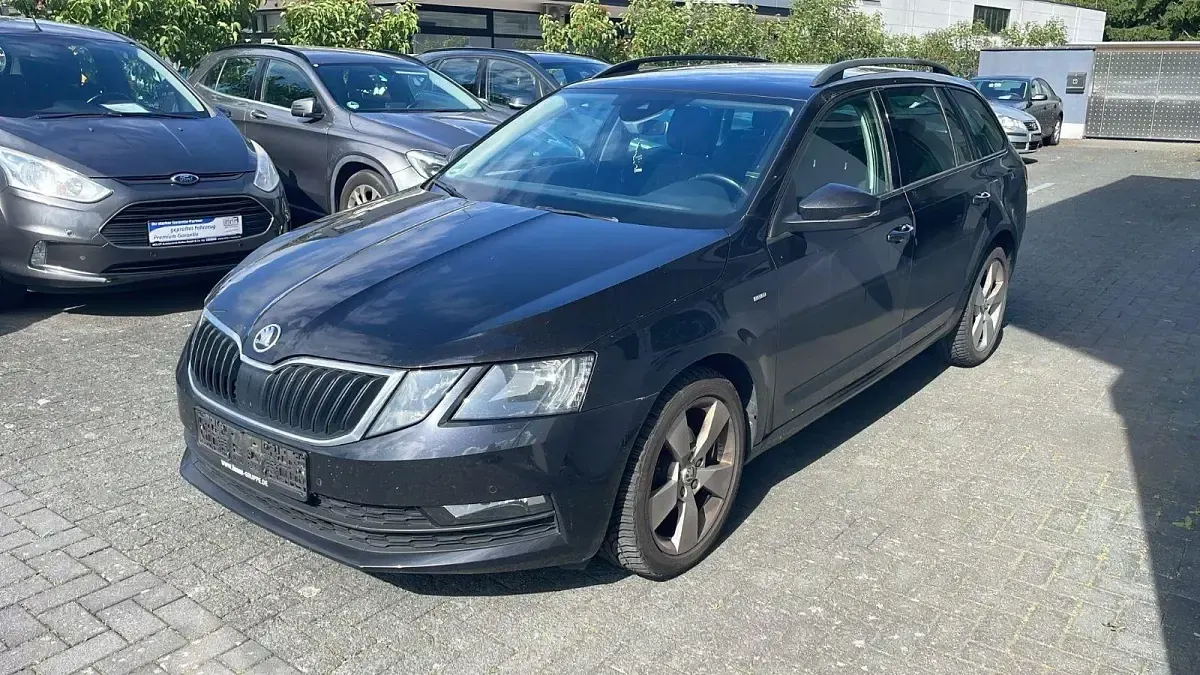 Gebraucht Skoda Octavia 116 PS (85 kW) 2018 Schwarz Kombi