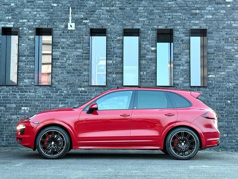 Gebraucht Porsche Cayenne GTS 420 PS (308 kW) 2012 Rot SUV