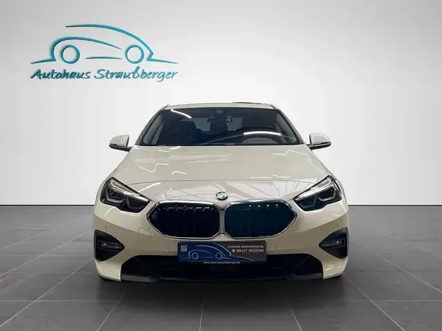 Gebraucht BMW 218 Advantage 136 PS (100 kW) 2024 Weißkeine angabe Coupé
