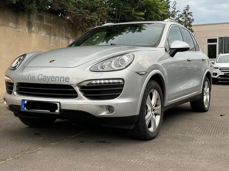 Silber Gebraucht 2012 Porsche Cayenne S SUV | 14.990 € (Superpreis) - Bild 1/4