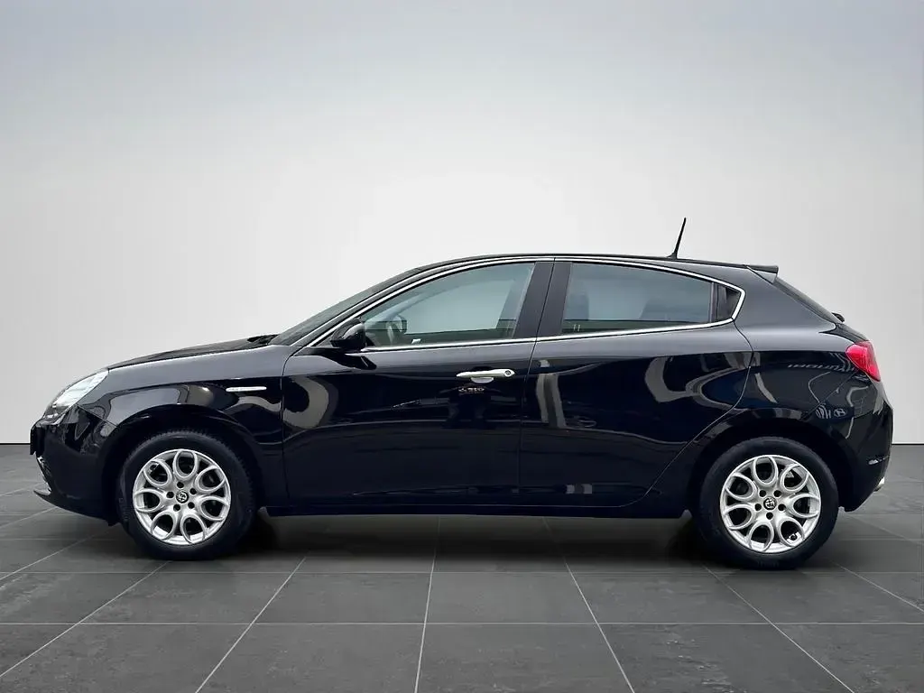Gebraucht Alfa Romeo Giulietta 120 PS (88 kW) 2016 Schwarz Kleinwagen