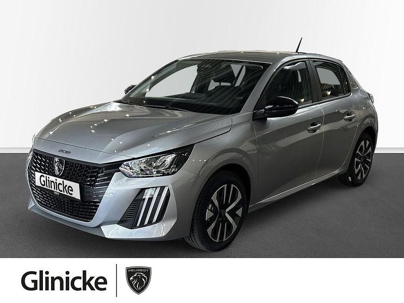 Silber Neu 2025 Peugeot 208 Style Kleinwagen | 22.480 € (Etwas zu teuer) - Bild 1/4