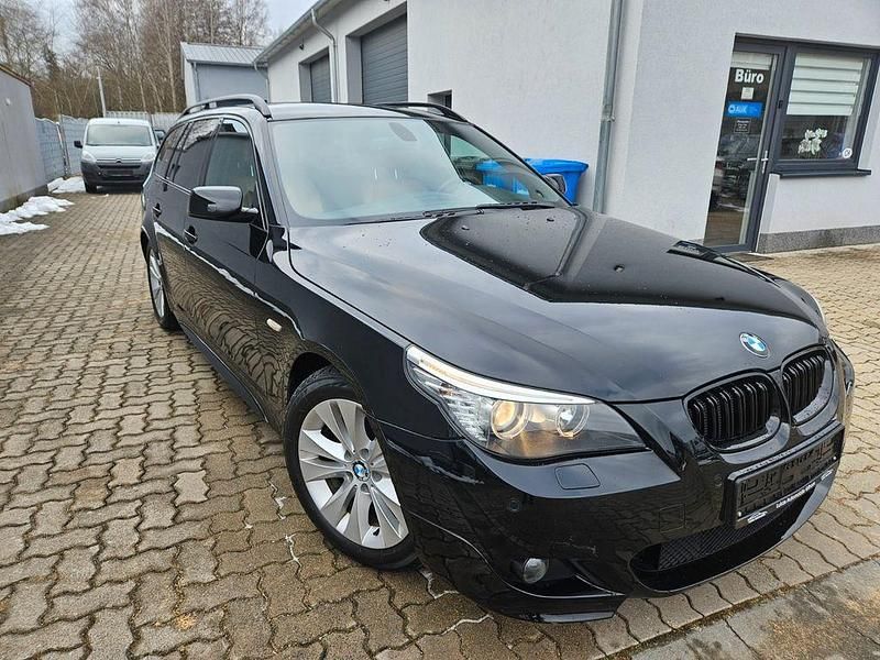 Gebraucht BMW 525 Sport Line 218 PS (160 kW) 2009 Schwarz Kombi