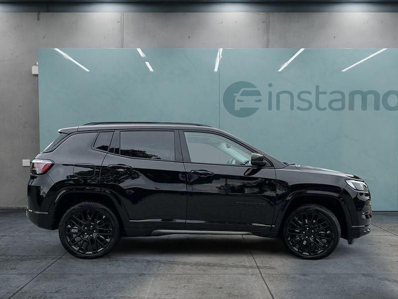 Gebraucht Jeep Compass 241 PS (177 kW) 2022 Schwarz SUV