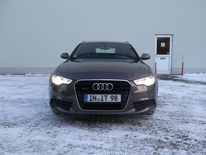 Grau Gebraucht 2012 Audi A6 Kombi | 10.000 € (Superpreis) - Bild 1/4