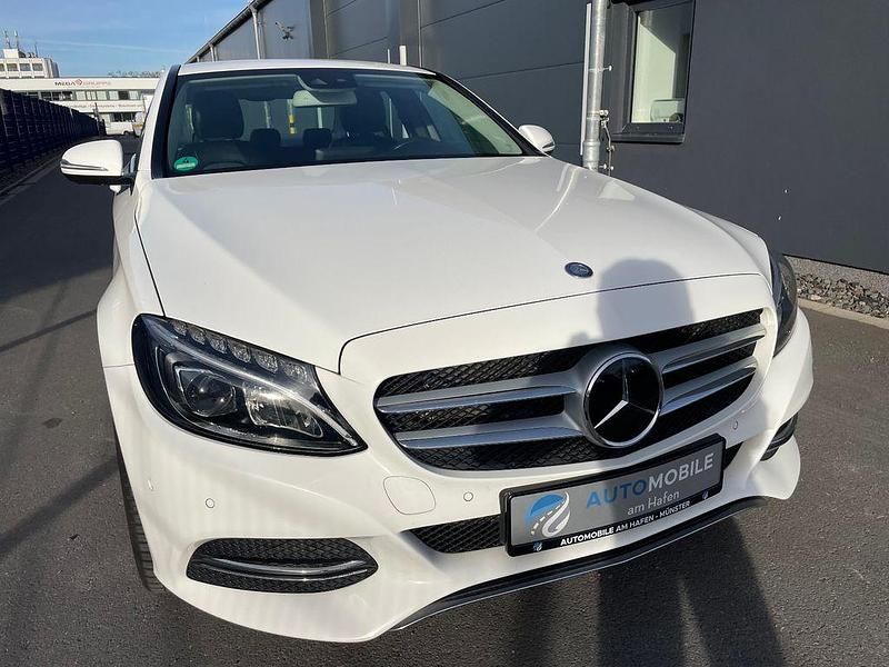 Gebraucht Mercedes C250 211 PS (155 kW) 2015 Weiß Limousine