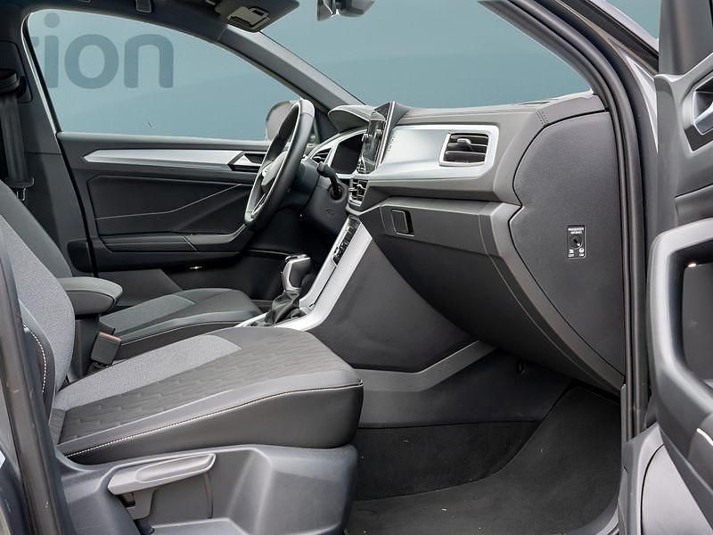 Gebraucht VW T-Roc 150 PS (110 kW) 2025 Grau SUV