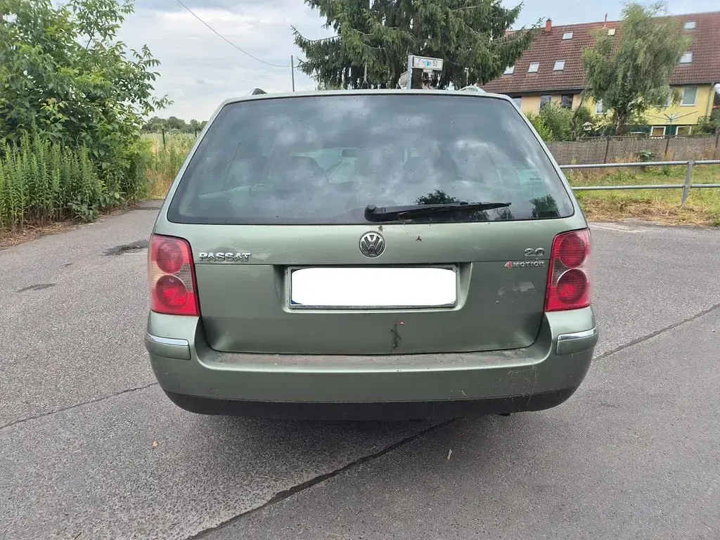 Gebraucht VW Passat Highline 116 PS (85 kW) 2003 Grün Kombi