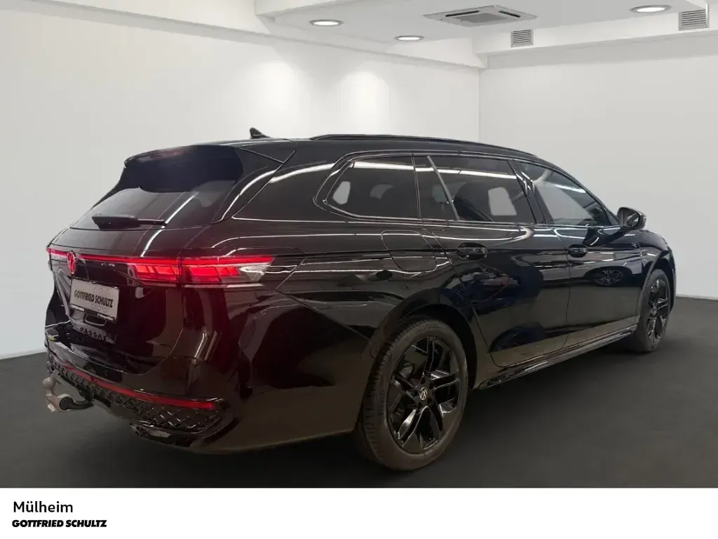 Neu VW Passat R-line 150 PS (110 kW) 2025 Schwarz Limousine