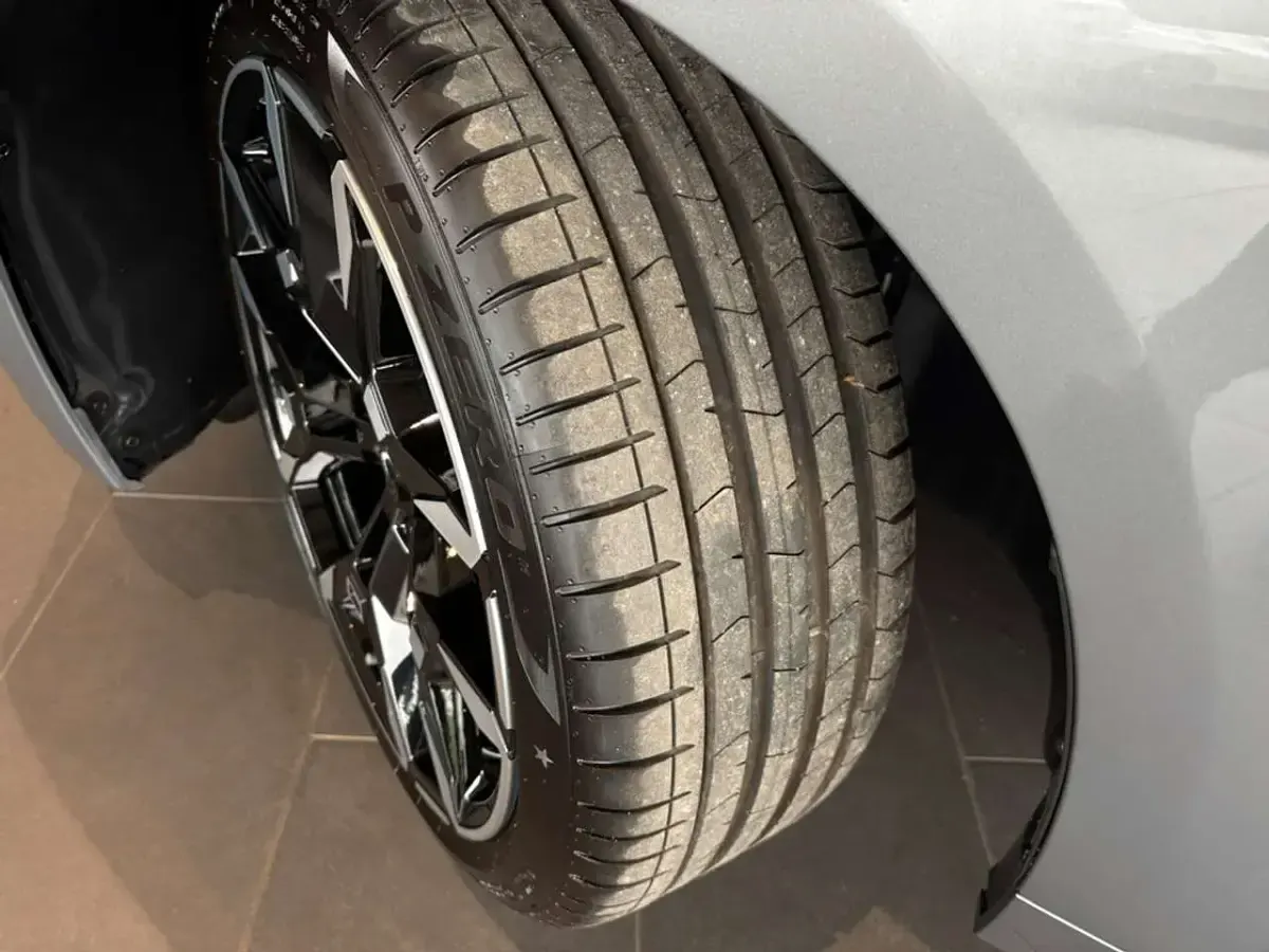 Gebraucht BMW 220 184 PS (135 kW) 2025 Skyscraper grau metallic Coupé