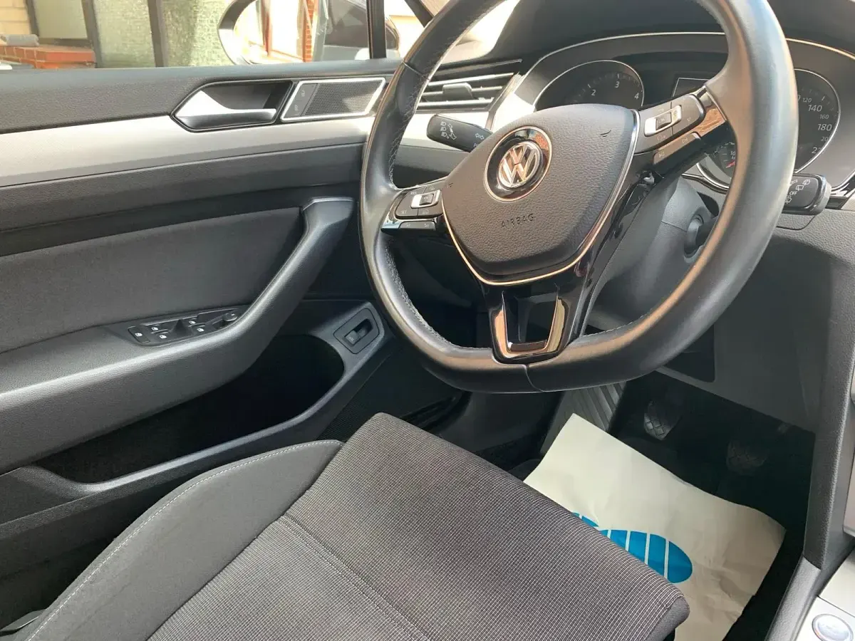 Gebraucht VW Passat Comfortline 2016 Schwarz Kombi