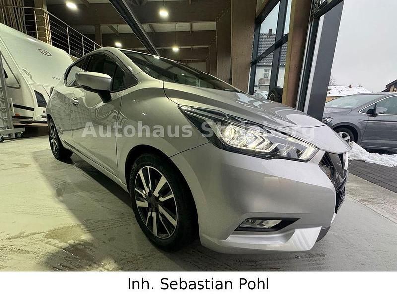 Gebraucht Nissan Micra Acenta 90 PS (66 kW) 2018 Silber Kleinwagen